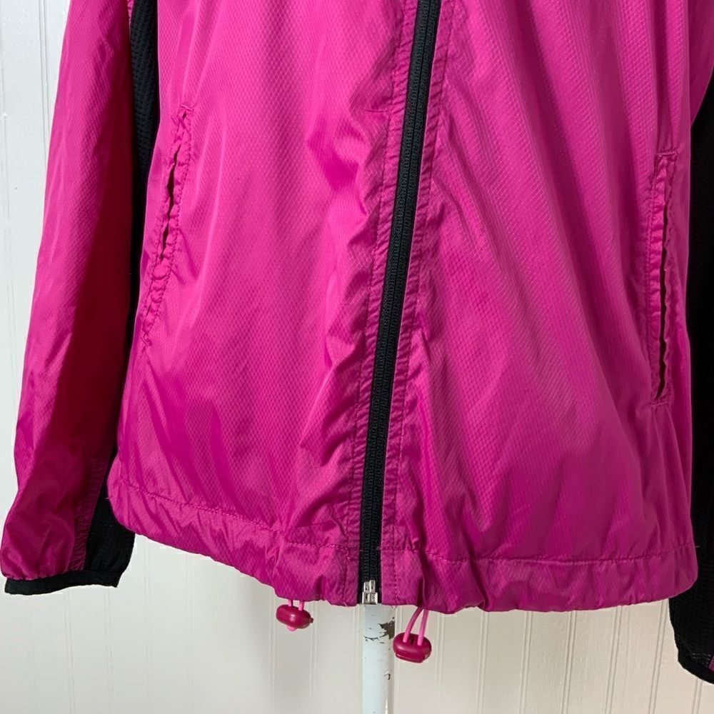 Women’s FILA windbreaker  - Picture 3 of 7